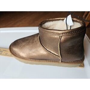 Arizona JCP Womens 6 Memory Foam Metallic Gold Bronze Fur Pull On Booties NWT